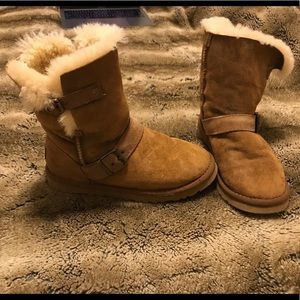 Chestnut Ugg Booties 💸 ACCEPTING OFFERS💸